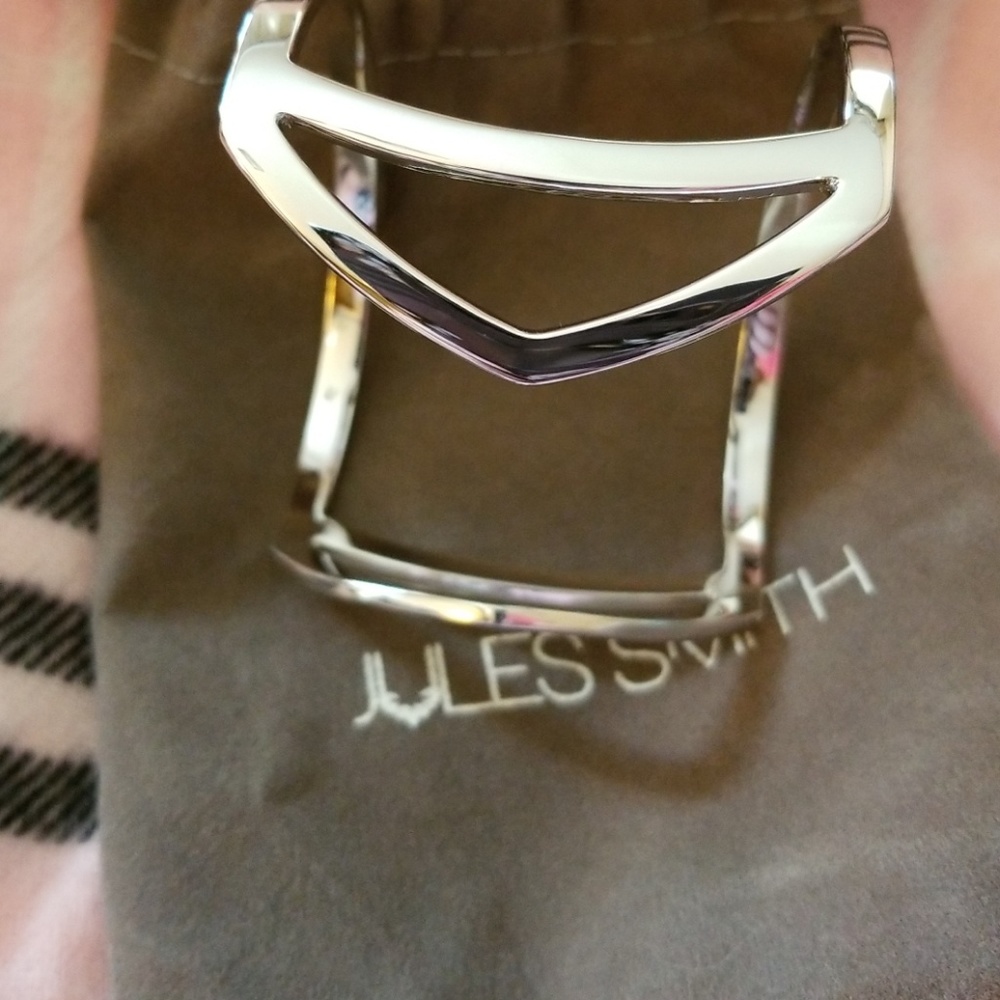 🎄🎁New Jules Smith Jane cuff! - Picture 3 of 3